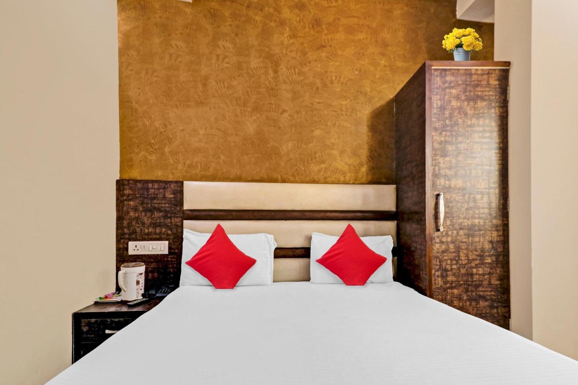 Hotel Stay House Нью-Делі Екстер'єр фото