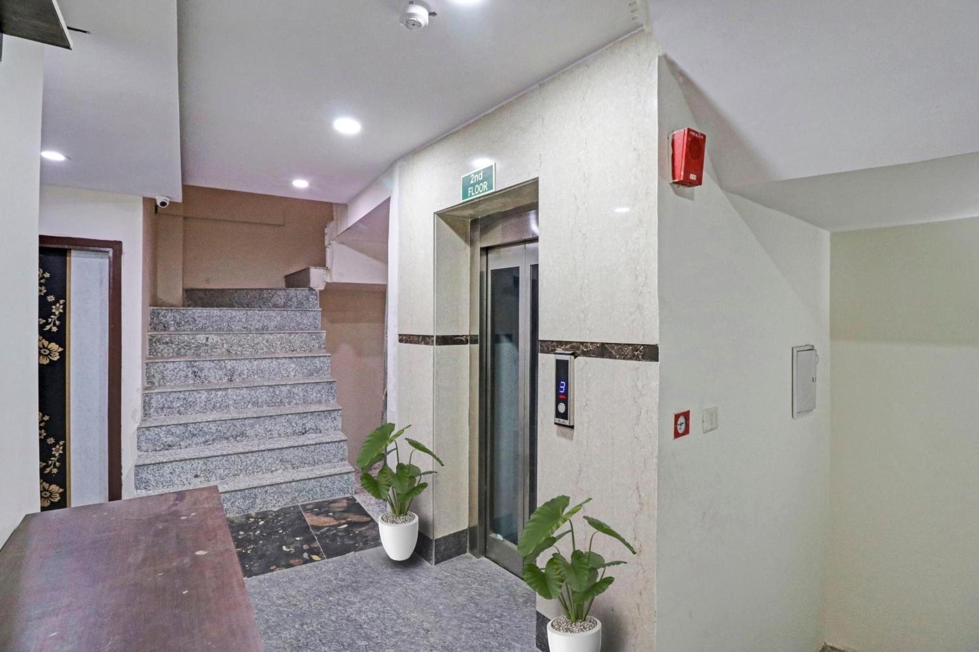 Hotel Stay House Нью-Делі Екстер'єр фото