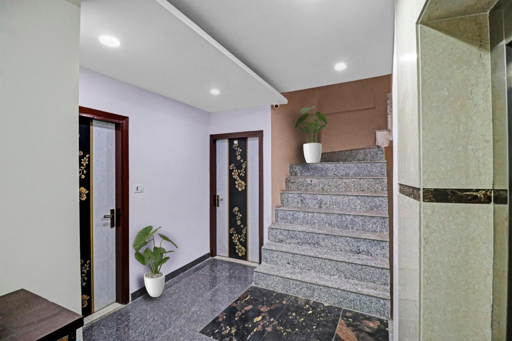 Hotel Stay House Нью-Делі Екстер'єр фото
